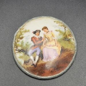 Vintage Romantic Couple Round Cabochon Porcelain Transfer Art